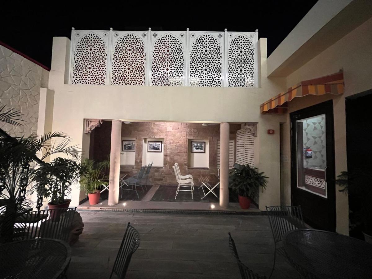 Ratnawali - A Vegetarian Heritage Hotel 斋浦尔 外观 照片