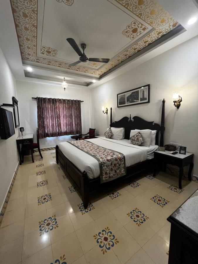 Ratnawali - A Vegetarian Heritage Hotel 斋浦尔 外观 照片