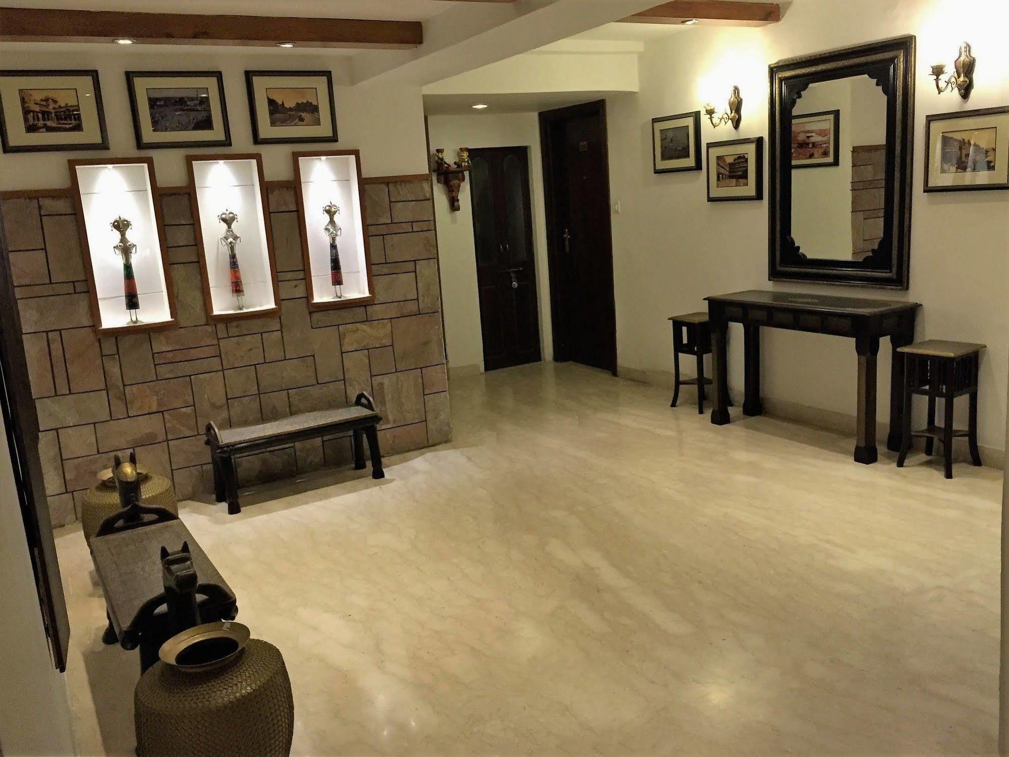 Ratnawali - A Vegetarian Heritage Hotel 斋浦尔 外观 照片